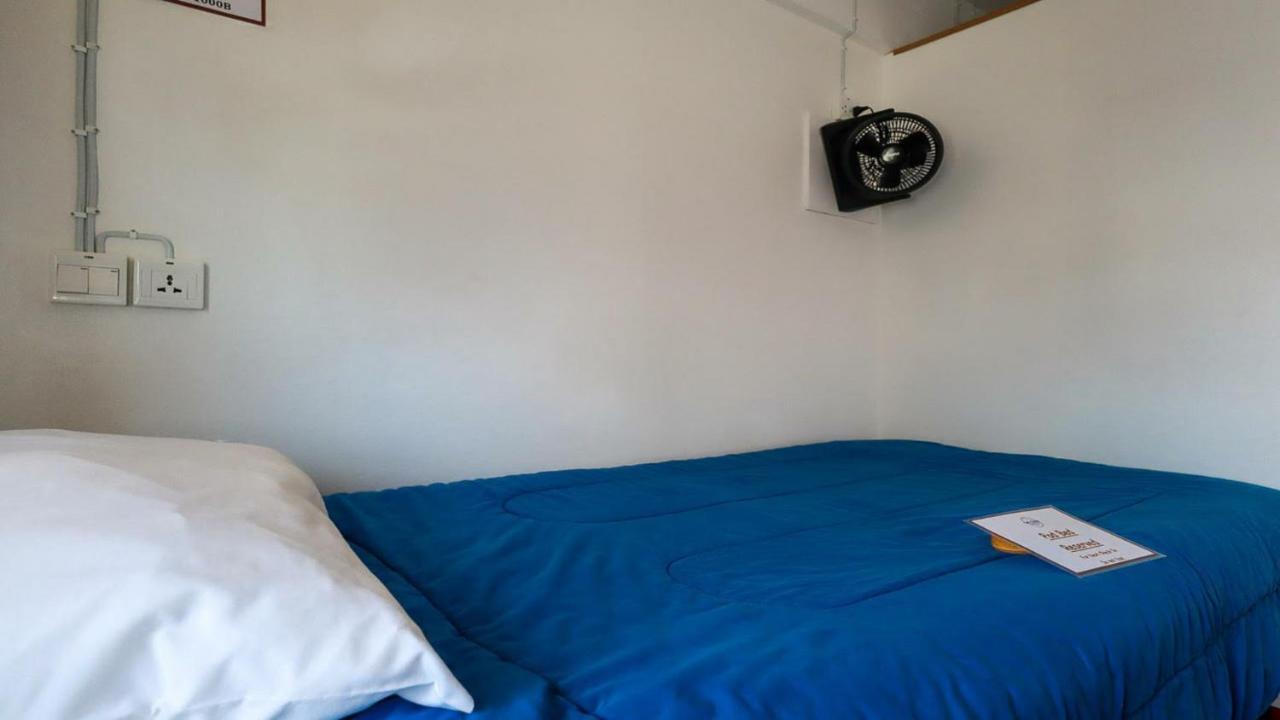 The Cabin Backpackers Hostel & Bar Chiang Mai Dış mekan fotoğraf